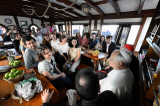 16-Visita ao navio-escola da paz "Med 25 Bel Espoir"