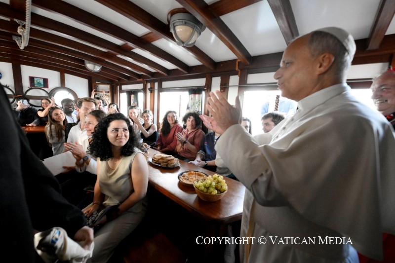19-Visita ao navio-escola da paz "Med 25 Bel Espoir"