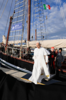 21-Visita ao navio-escola da paz "Med 25 Bel Espoir"