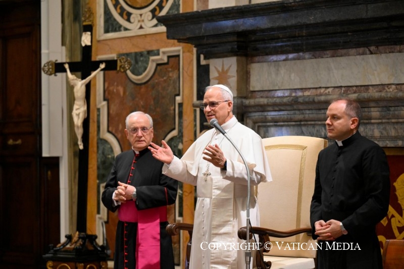 4-A los miembros de la Obra San Francisco para los Pobres de Mil&aacute;n