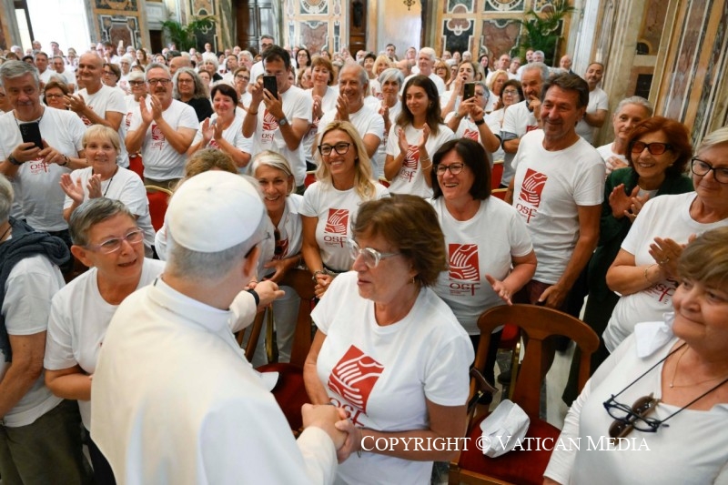 9-A los miembros de la Obra San Francisco para los Pobres de Mil&aacute;n