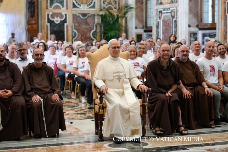 12-A los miembros de la Obra San Francisco para los Pobres de Mil&aacute;n