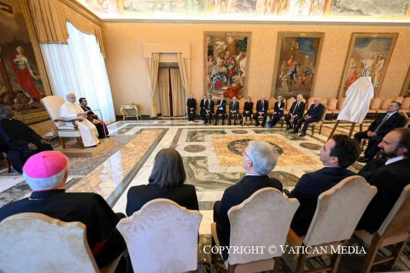 4-Bendici&oacute;n de la primera piedra del &laquo;Centro CUORE - Papa Francisco&raquo; del Policl&iacute;nico Gemelli de Roma (27 de abril de 2026)