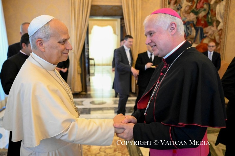 2-Bendici&oacute;n de la primera piedra del &laquo;Centro CUORE - Papa Francisco&raquo; del Policl&iacute;nico Gemelli de Roma (27 de abril de 2026)