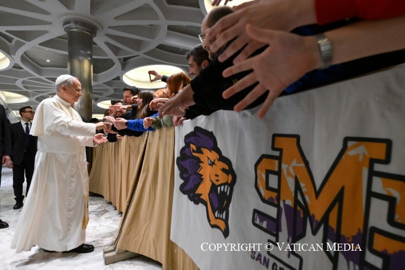 10-Incontro con gli adolescenti e i giovani di Roma