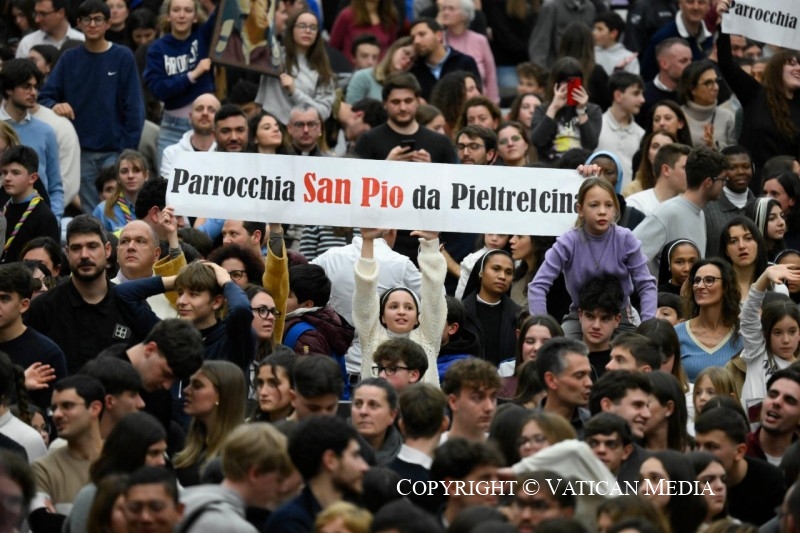 49-Incontro con gli adolescenti e i giovani di Roma