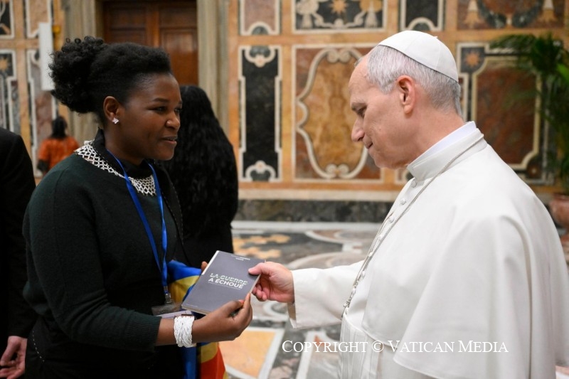 19-A los participantes en el Encuentro "Political Innovation Hackathon: one humanity, one planet"