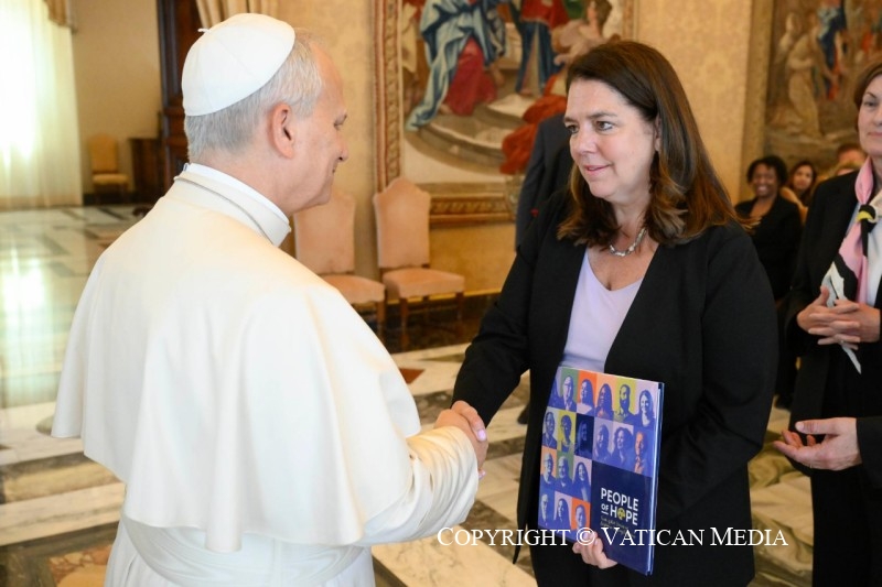2-&Agrave; delega&ccedil;&atilde;o da "Catholic Charities Network" 