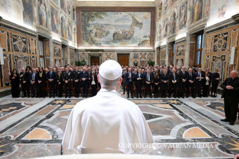 5-A los Participantes en el Encuentro promovido por el Centro Nacional italiano de Trasplantes