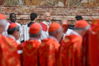 2-Santa Missa em sufrágio do Papa Francisco e dos cardeais e bispos falecidos durante o ano