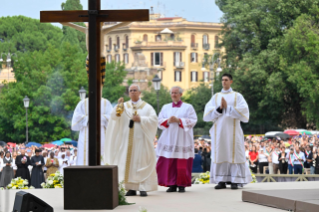 7-Solennité du Corps et du Sang du Christ - Messe, procession et bénédiction eucharistique