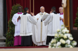 11-Solennité du Corps et du Sang du Christ - Messe, procession et bénédiction eucharistique