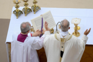 35-Solennité du Corps et du Sang du Christ - Messe, procession et bénédiction eucharistique