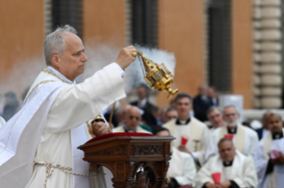 37-Solennité du Corps et du Sang du Christ - Messe, procession et bénédiction eucharistique