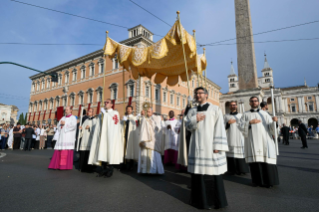 41-Solennité du Corps et du Sang du Christ - Messe, procession et bénédiction eucharistique