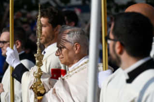 43-Solennité du Corps et du Sang du Christ - Messe, procession et bénédiction eucharistique