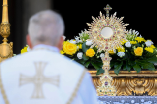 49-Solennité du Corps et du Sang du Christ - Messe, procession et bénédiction eucharistique