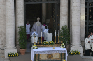50-Solennité du Corps et du Sang du Christ - Messe, procession et bénédiction eucharistique