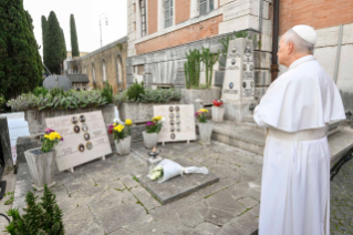 4-Holy Mass - Commemoration of all the Faithful departed