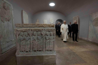 8-Santa Messa nella Cripta della Basilica di San Pietro