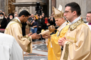 44-Solemnity of the Nativity of the Lord - Midnight Mass