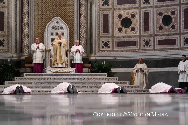 6-Misa con ordenaciones episcopales