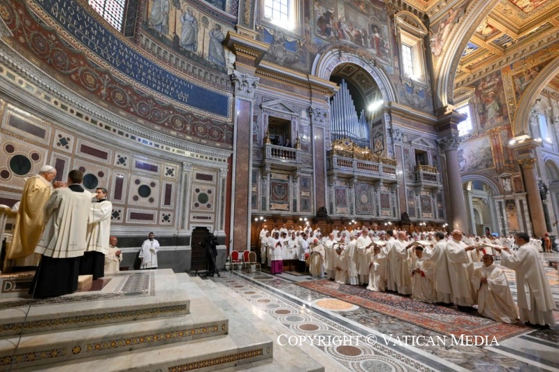10-Misa con ordenaciones episcopales