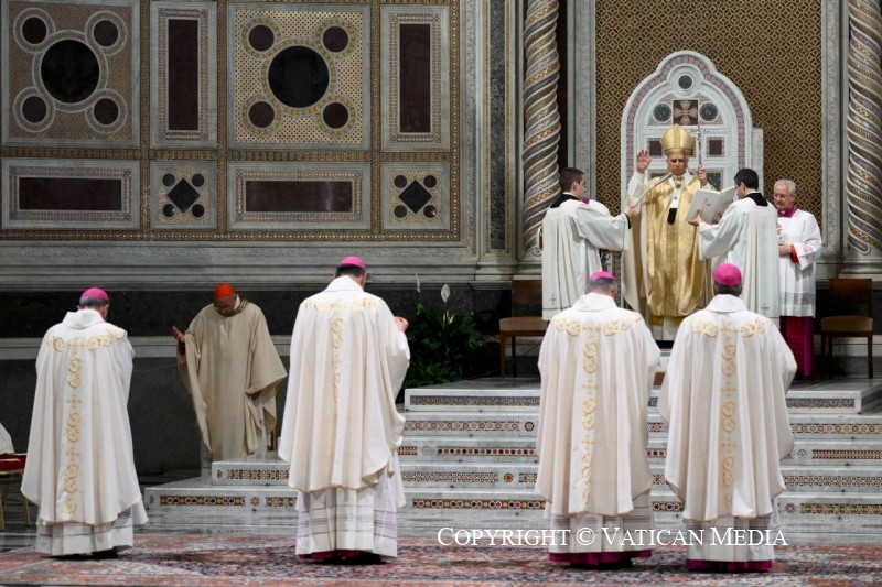 16-Misa con ordenaciones episcopales