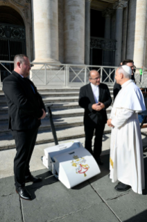 30-Audiencia general