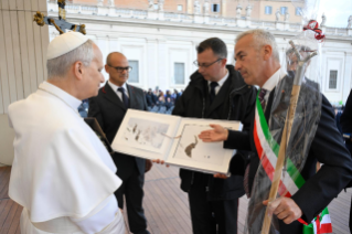 38-Audiencia General