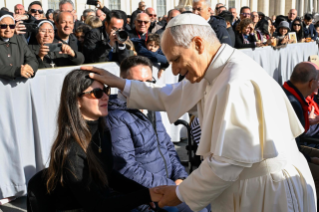 25-Audiencia general