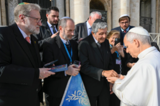 32-Audiencia general