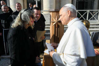 42-Audiencia general