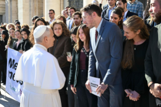 30-Audiencia general