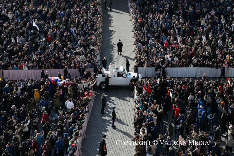 17-Audiencia general