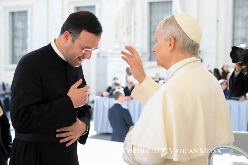 31-Audiencia general