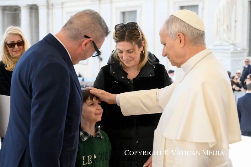 30-Audiencia general