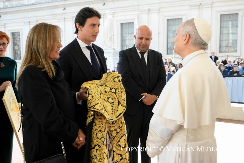 35-Audiencia general