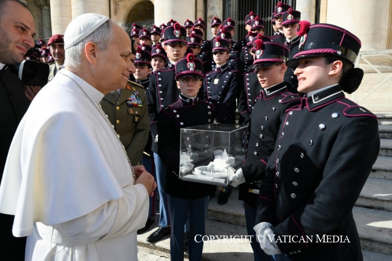 43-Audiencia general