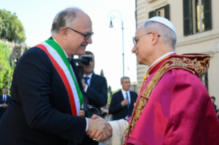 0-Homage of the Mayor and the City of Rome