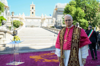 5-Homage of the Mayor and the City of Rome