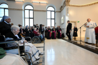 1-الزّيارة الرّسوليّة إلى تركيّا: زيارة إلى دار رعاية المسنّين لراهبات الفقراء الصّغيرات