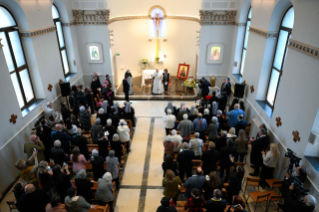 7-الزّيارة الرّسوليّة إلى تركيّا: زيارة إلى دار رعاية المسنّين لراهبات الفقراء الصّغيرات