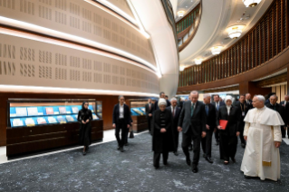 5-Apostolische Reise in die Türkei (Türkiye): Begegnung mit den Behördenvertretern, der Zivilgesellschaft und dem Diplomatischen Korps