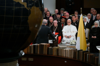 12-Apostolische Reise in die Türkei (Türkiye): Begegnung mit den Behördenvertretern, der Zivilgesellschaft und dem Diplomatischen Korps