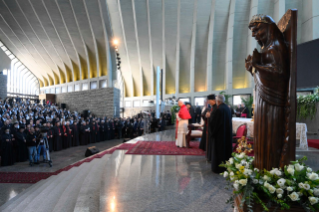 27-الزّيارة الرّسوليّة إلى لبنان: لقاء مع الأساقفة والكهنة والمكرَّسين والمكرّسات والعاملين الرَّعويّين 