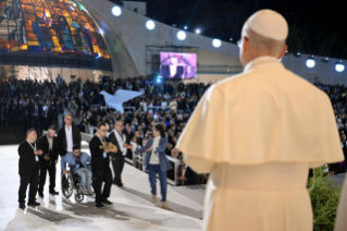 1-Viaje apost&oacute;lico al L&iacute;bano: Encuentro con los j&oacute;venes en la plaza frente al Patriarcado de Antioqu&iacute;a de los maronitas 