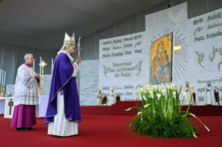 17-Apostolic Journey to Lebanon: Holy Mass