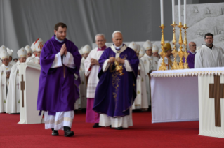 29-Apostolic Journey to Lebanon: Holy Mass