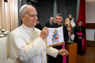 19-Voyage apostolique au Liban : Visite aux op&eacute;rateurs et aux patients de l'h&ocirc;pital &laquo; de la Croix &raquo; (Jal ed Dib)